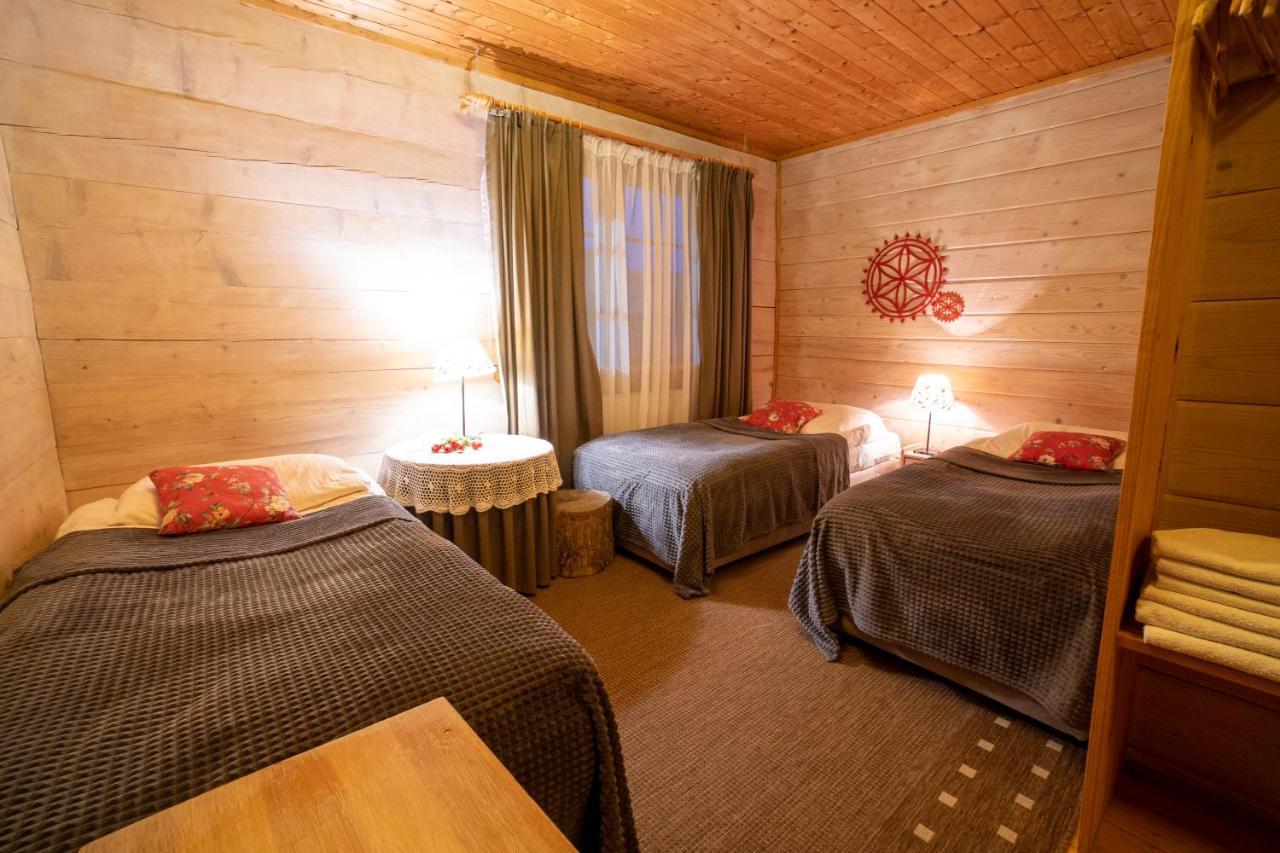 우스트르치키 돌네 Gosciniec Debowa Gazdowka B&B 외부 사진
