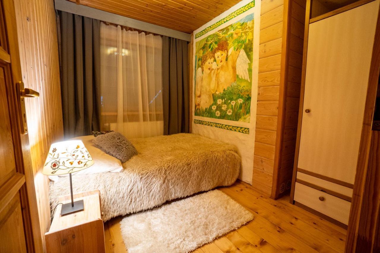 우스트르치키 돌네 Gosciniec Debowa Gazdowka B&B 외부 사진